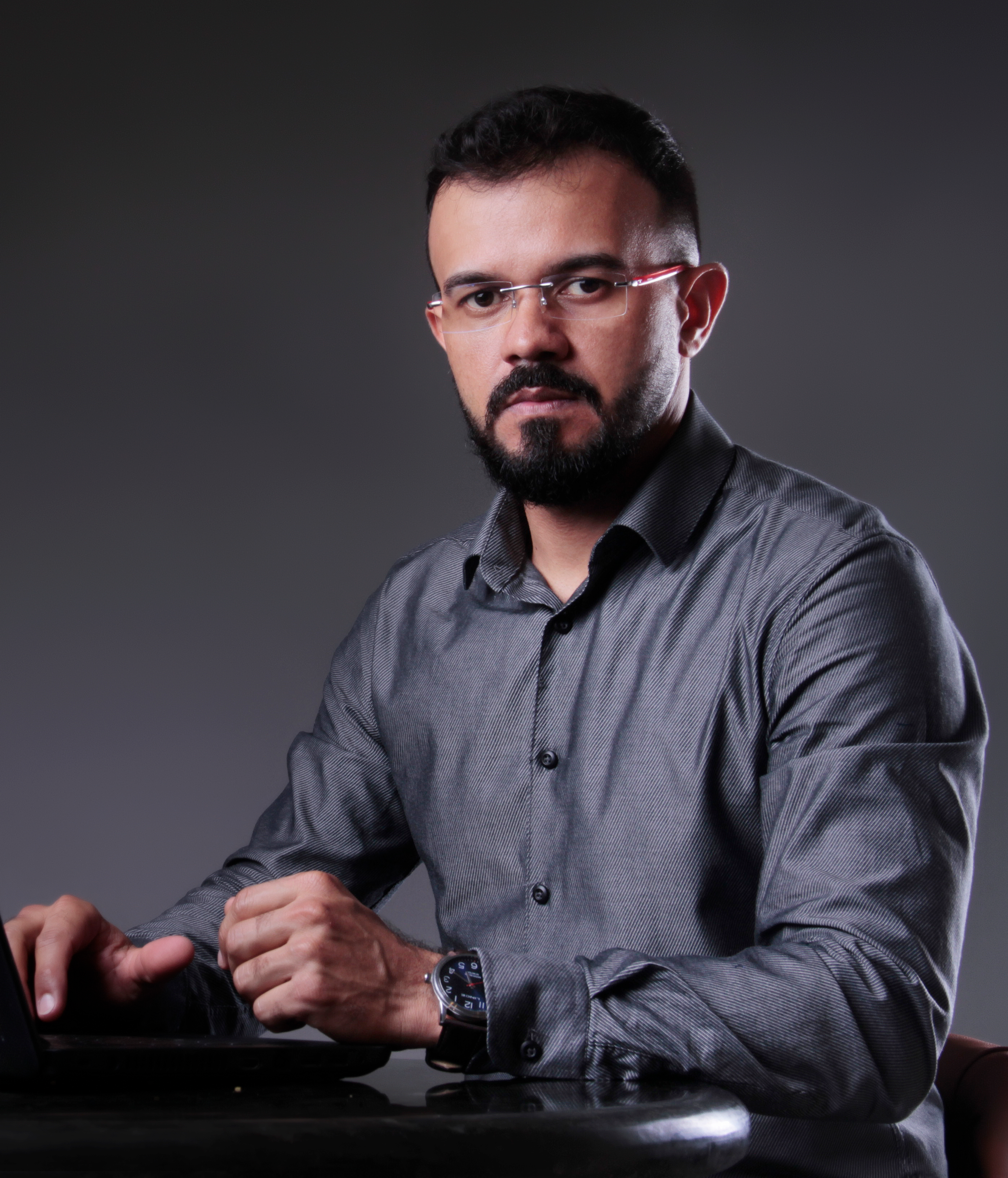 Psicólogo Clínico Presencial e Online em Goiânia
